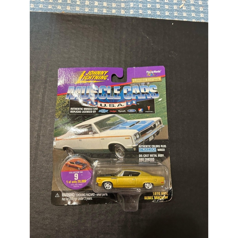 1998 Johnny Lightning Muscle Cars USA #9 1970 AMC REBEL MACHINE Gold